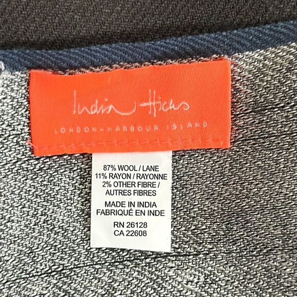 NWOT Echo Large Blanket Scarf Wool Blend Dark Army Green with Silver Trim 74x38” - Picture 8 of 8